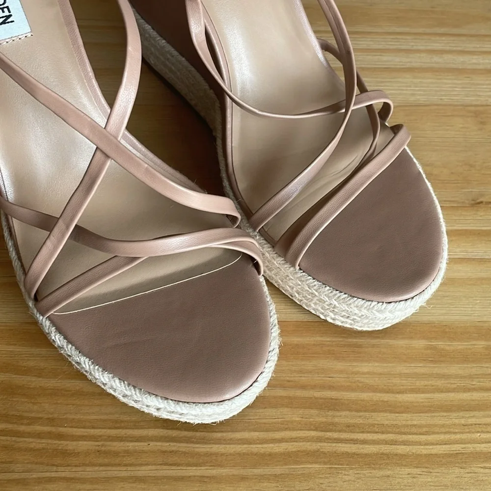 NWOB Steve‎ Madden Whitlee Wedge